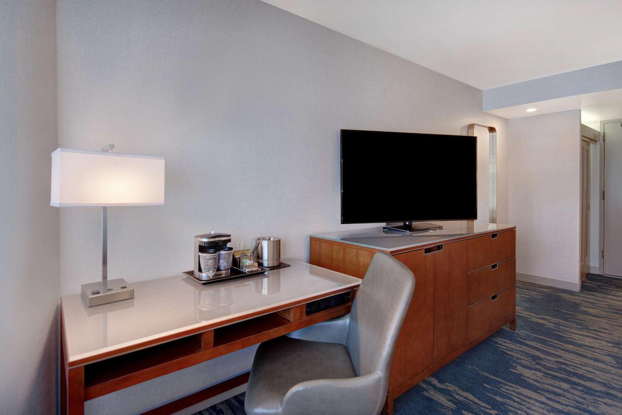 Doubletree By Hilton Lax - El Segundo Hotel Exterior photo